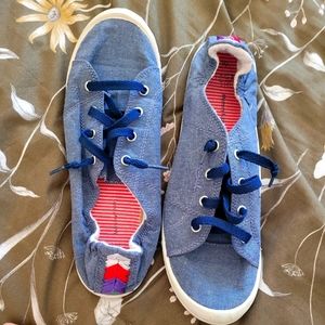 Time and Tru Women's Scruntchback Sneakers